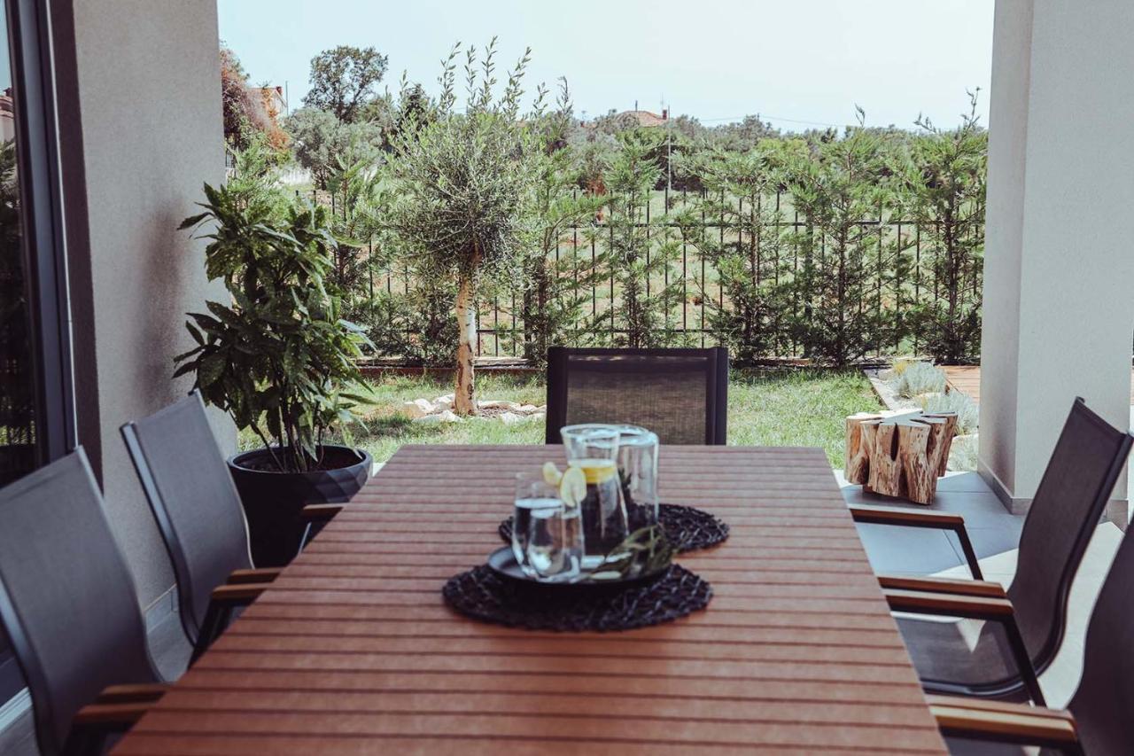 Villa Ivala Pula Extérieur photo